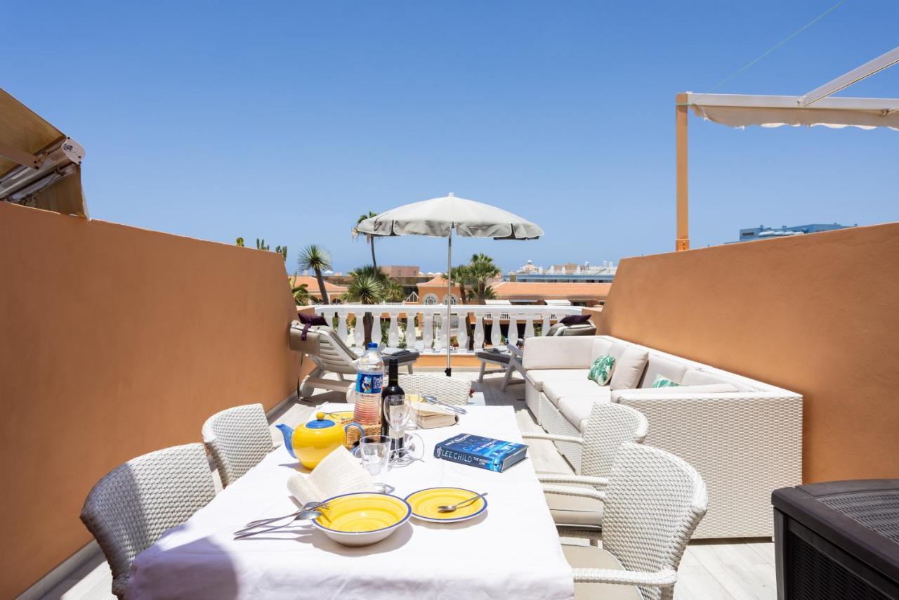 Exclusive Attic Vistas: Seaside Retreat With Heated Pool Arona (Tenerife)