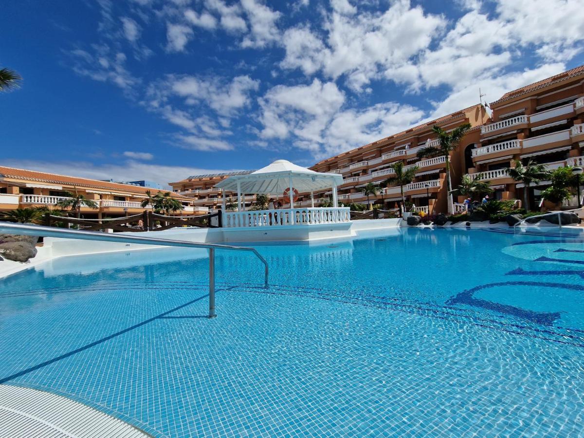 Exclusive Attic Vistas 3 With Breathtaking Sea View, Only 100 M To The Sea, Heated Pool, Aircon, Wifi